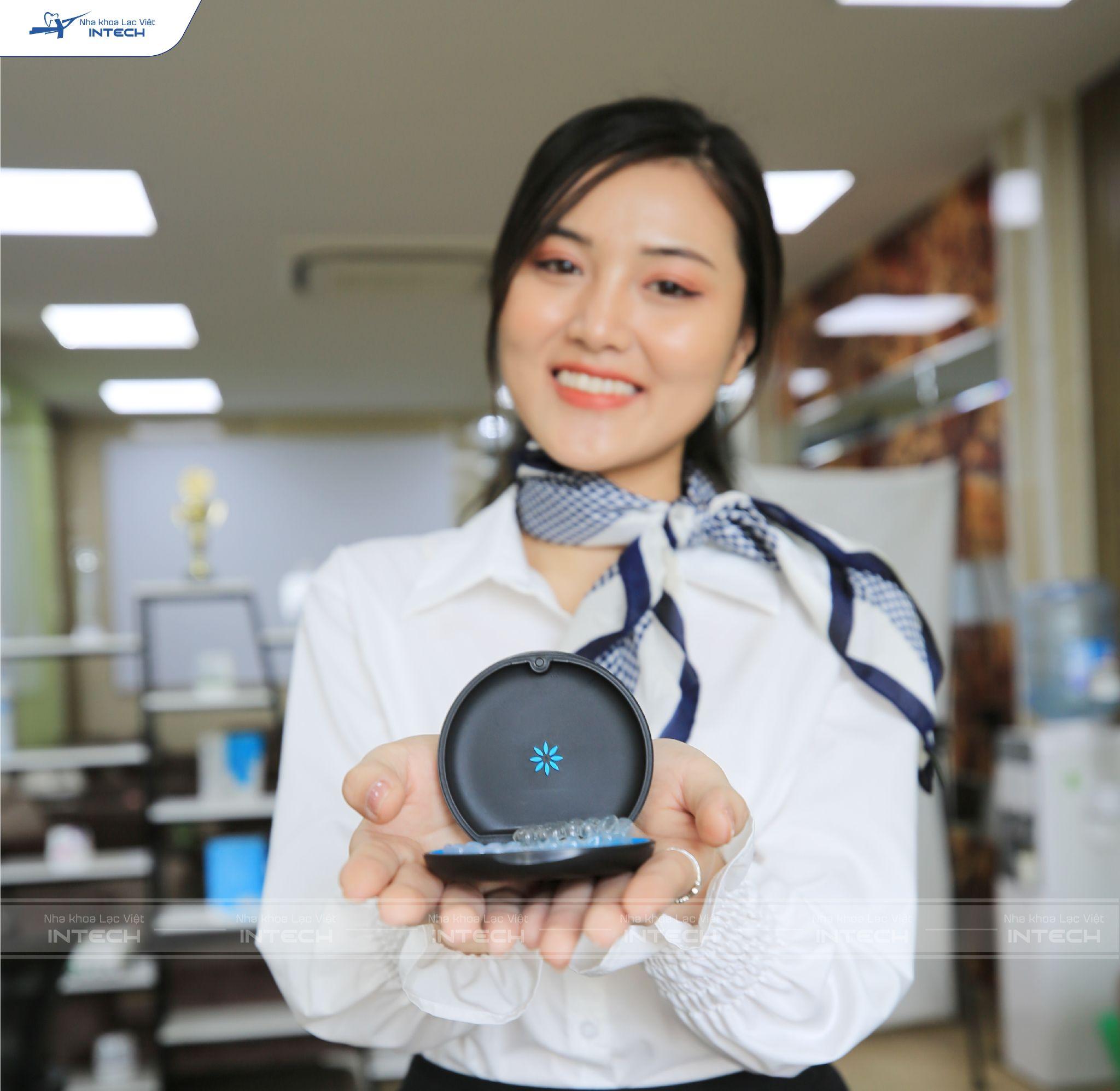 Nên lựa chọn nha khoa uy tín để niềng răng trong suốt Nên lựa chọn nha khoa uy tín để niềng răng trong suốt