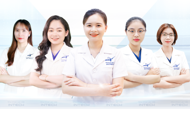 Đội ngũ bác sĩ niềng răng invisalign tại Lạc Việt Intech