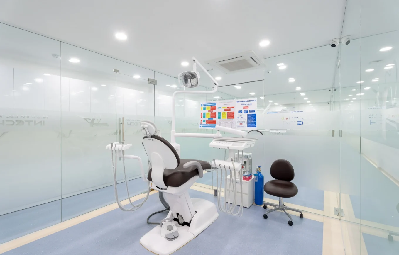 Nha khoa lac viet intech - ngo gia tu - quan 10 - ho chi minh (8)