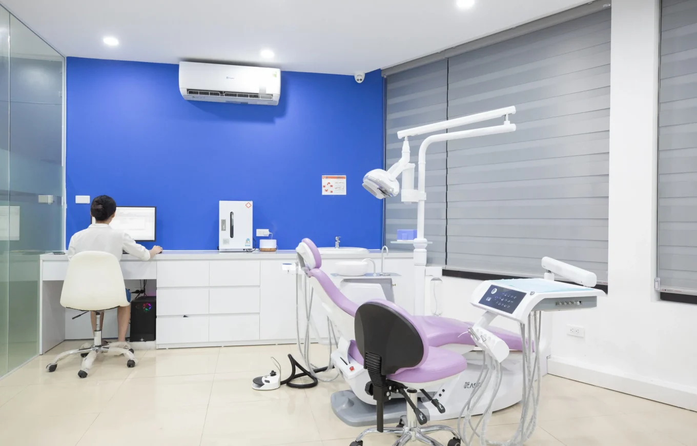 Nha khoa Lạc Việt Intech | 27 Nguyễn Văn Huyên - Cầu Giấy 6 Nha khoa lac viet intech - nguyen van huyen - cau giay - ha noi (7)